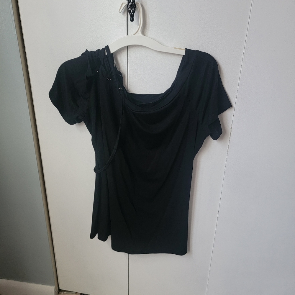 I selling this new blouse never used . XL